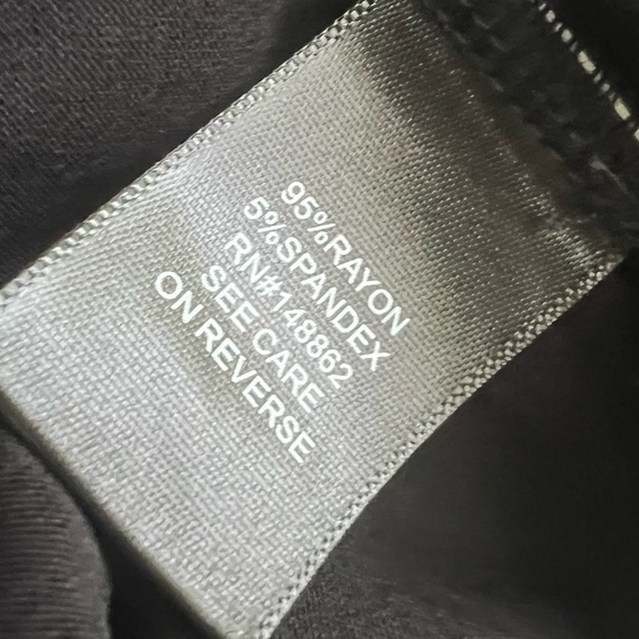 Torrid Soft Short Sleeve Shirt NWT Size 3 - Black - Picture 4 of 7